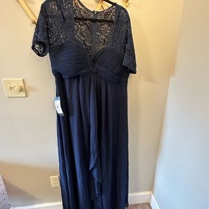 Women’s plus size special occasion dress